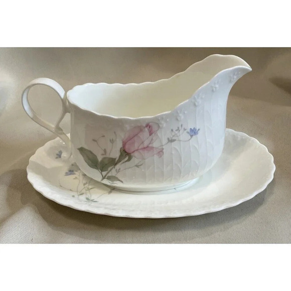 Mikasa Bone China April Rose Gravy Bowl Boat Underplate Set A7053 Floral VTG - Picture 2 of 7